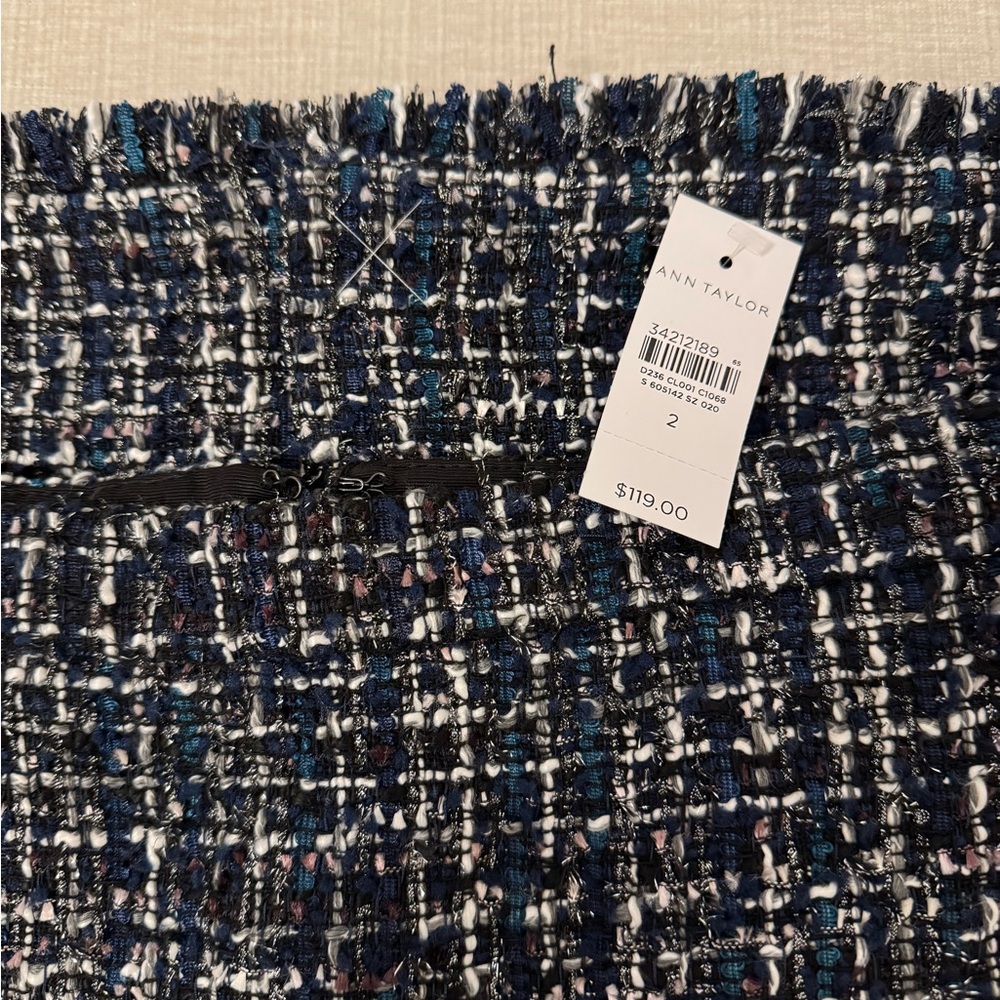 Ann Taylor Tweed Pencil Skirt - Black and Blue - Picture 2 of 3
